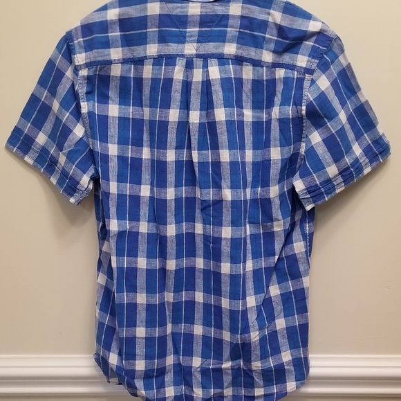Tommy Hilfiger, Blue and White Plaid Short Sleeve Button Down, Size Medi… - Picture 4 of 4